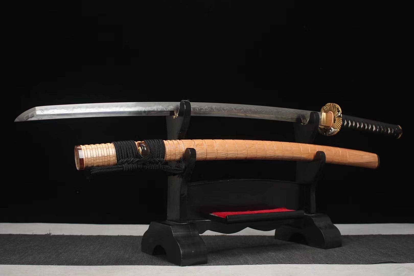 Lacquered Scabbard And Eagle Tsuba Katana