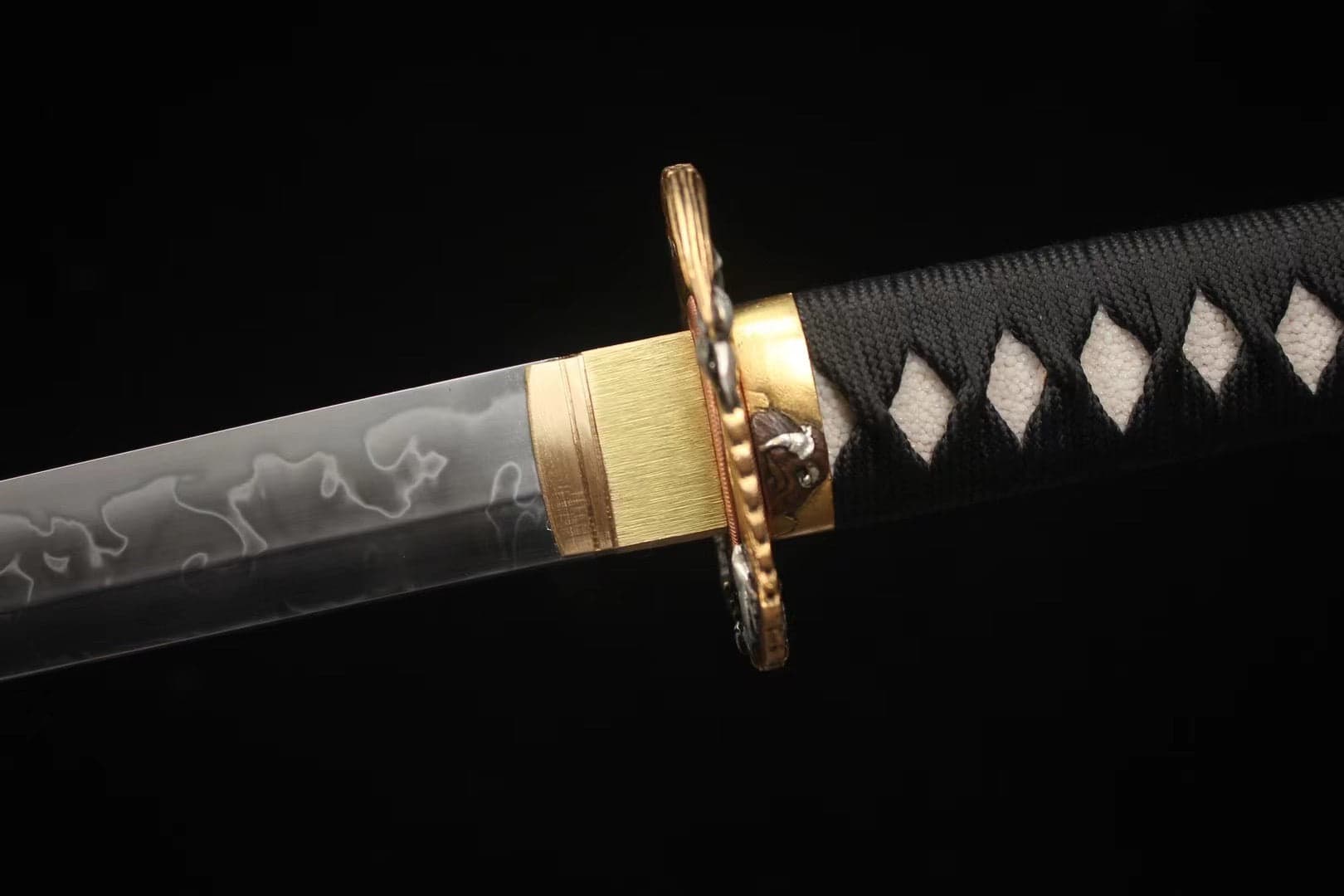 Lacquered Scabbard And Eagle Tsuba Katana