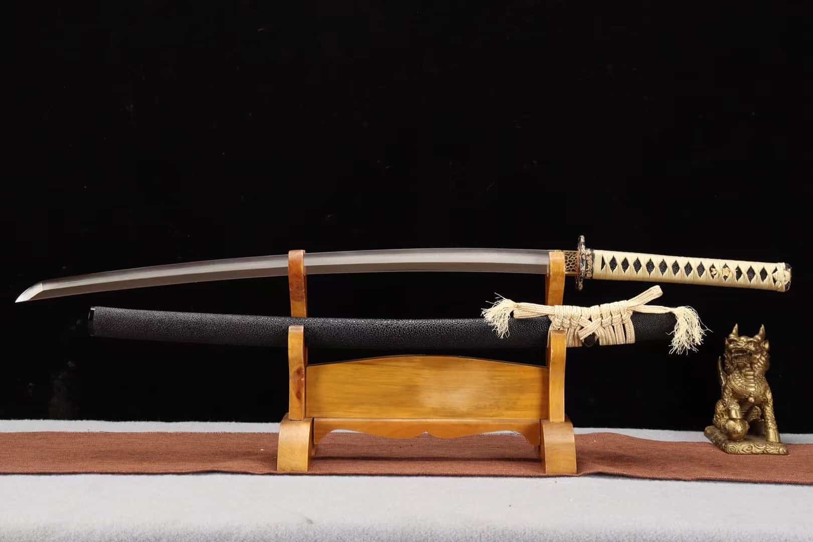 Shinogi-Zukuri Katana