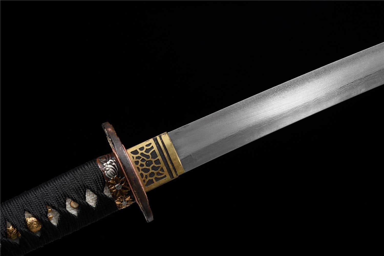 Royal Chrysanthemum Katana