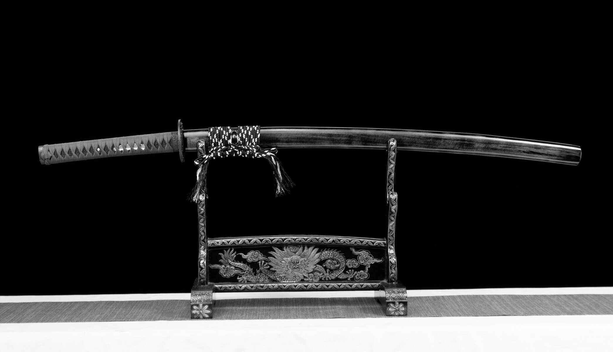 Black Blade Katana, Waves Tsuba