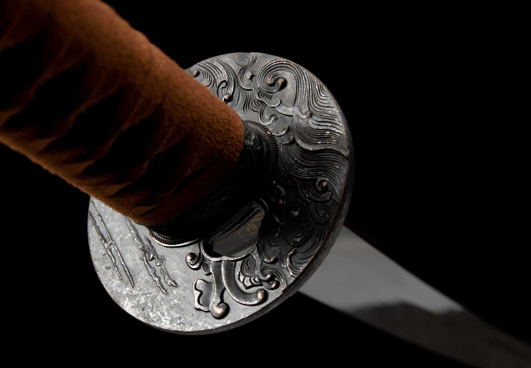 Black Blade Katana, Waves Tsuba