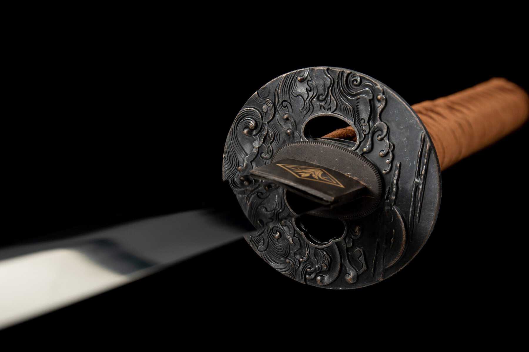 Black Blade Katana, Waves Tsuba