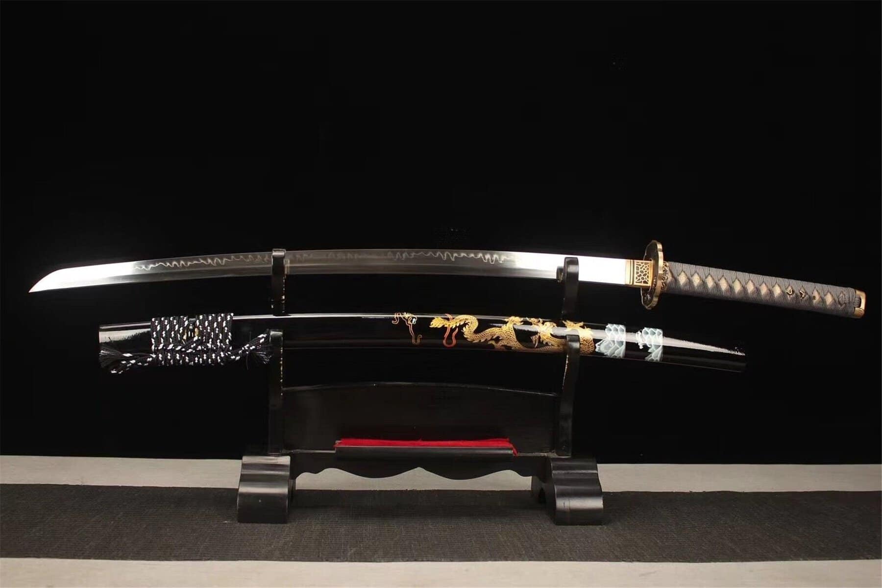 Katana With Grey Handle Golden Dragon