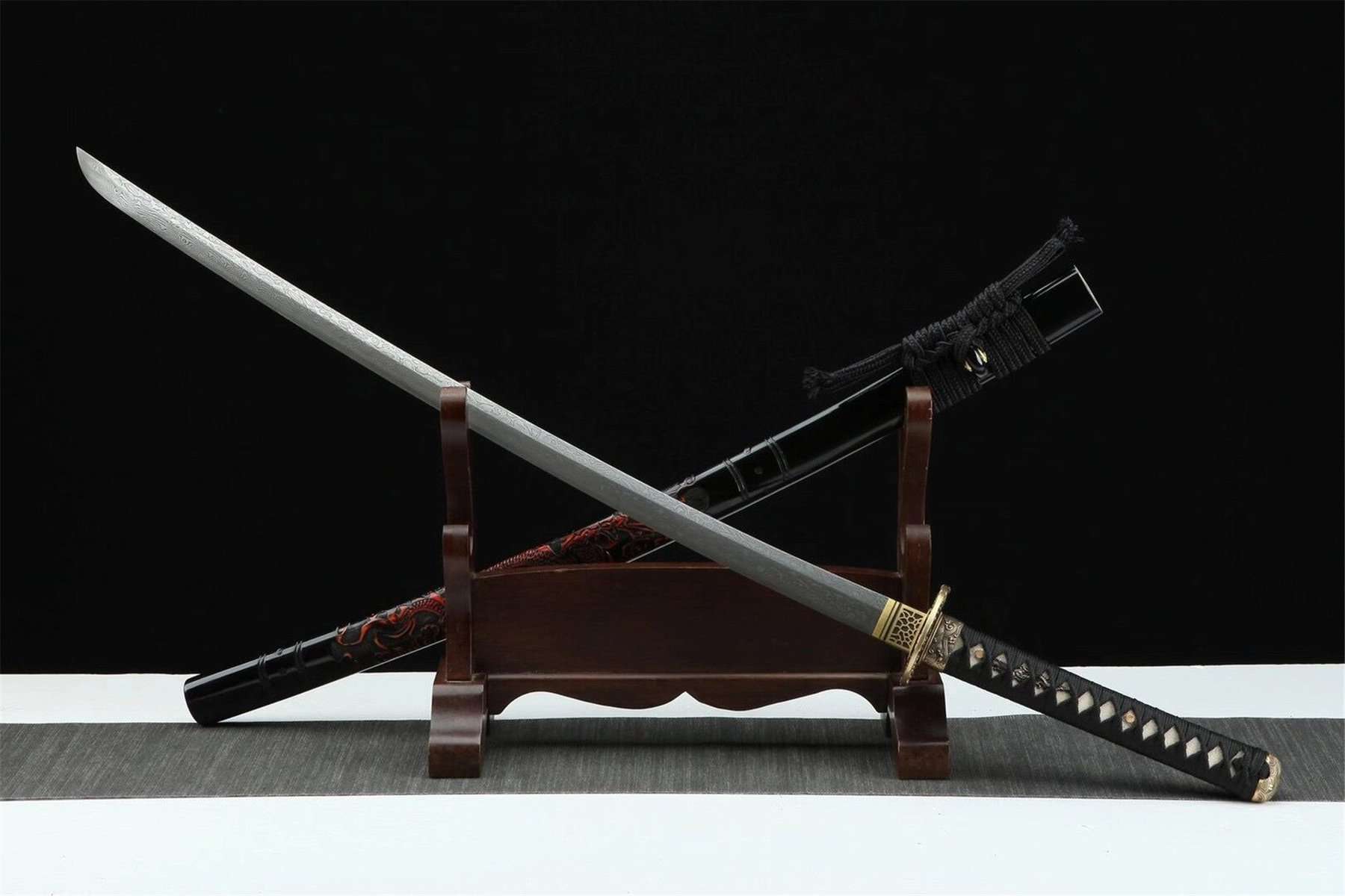 Red Dragon Black Katana