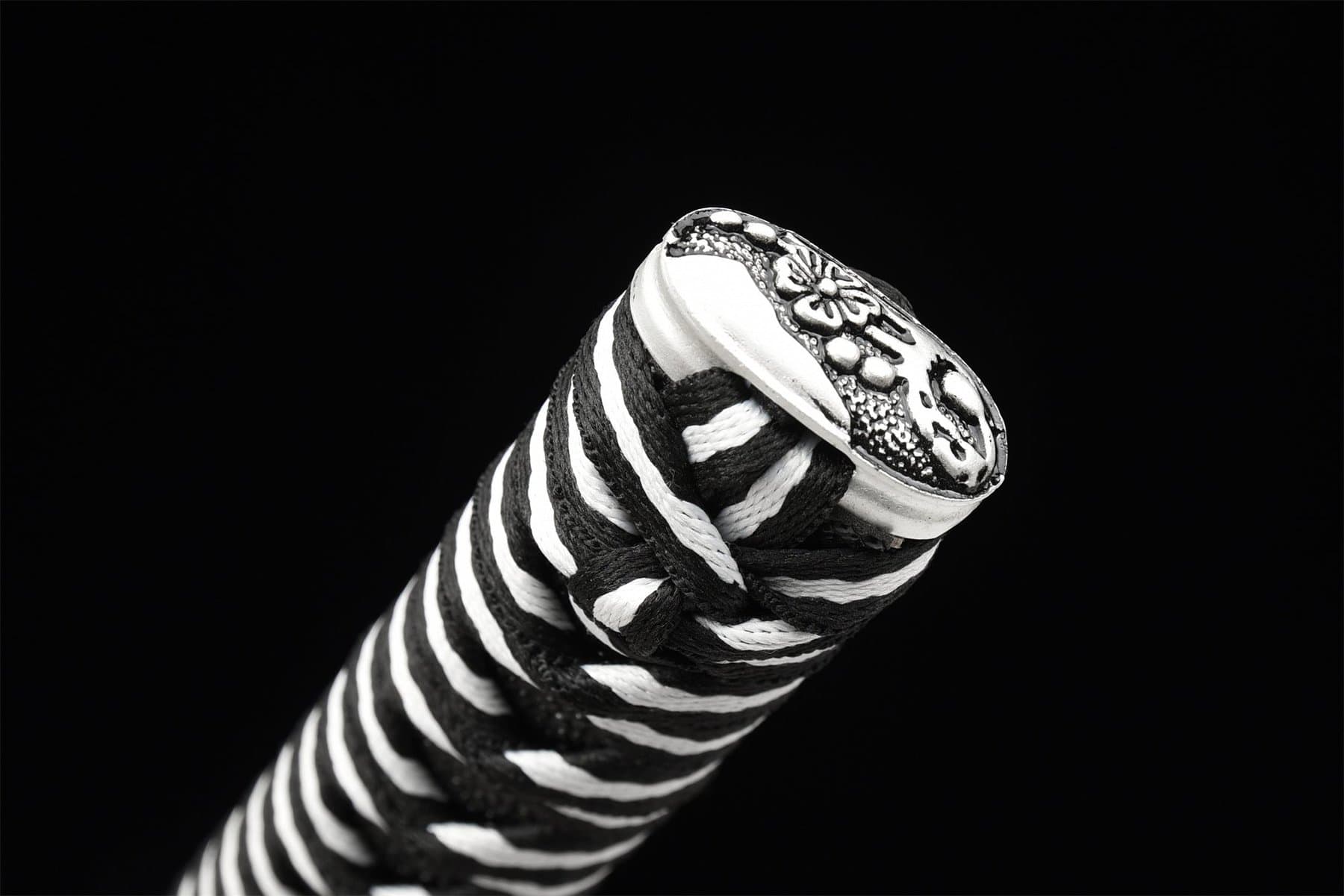 Dragon Skin Black And Yellow Japanese Tachi